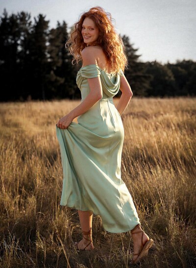 Trumpet/Mermaid Off-The-Shoulder Floor-Length Crepe Satin Bridesmaid Dresses With High Split