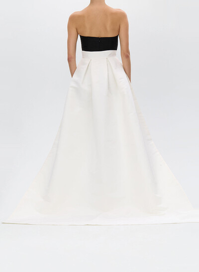 Elegant Sheath/Column Strapless Sleeveless Sweep Train Satin Evening Dresses With Bow