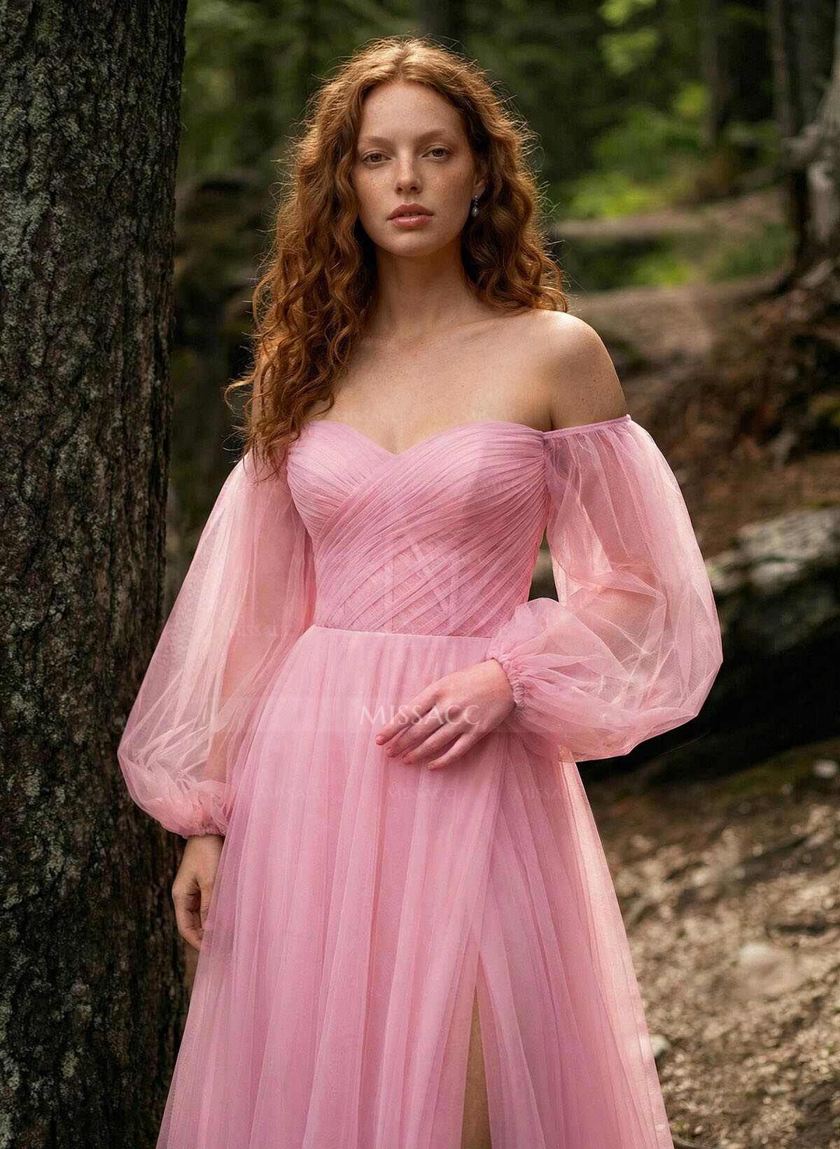 Sweet & Flow A-Line Sweetheart Long Sleeves Sweep Train Tulle Prom Dresses With High Split