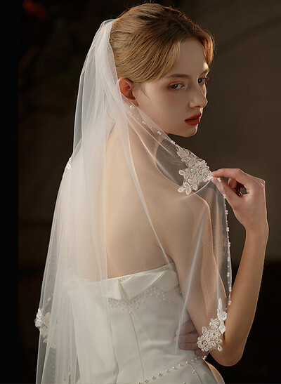 Beaded Edge Leaf Tulle Elbow Bridal Veils