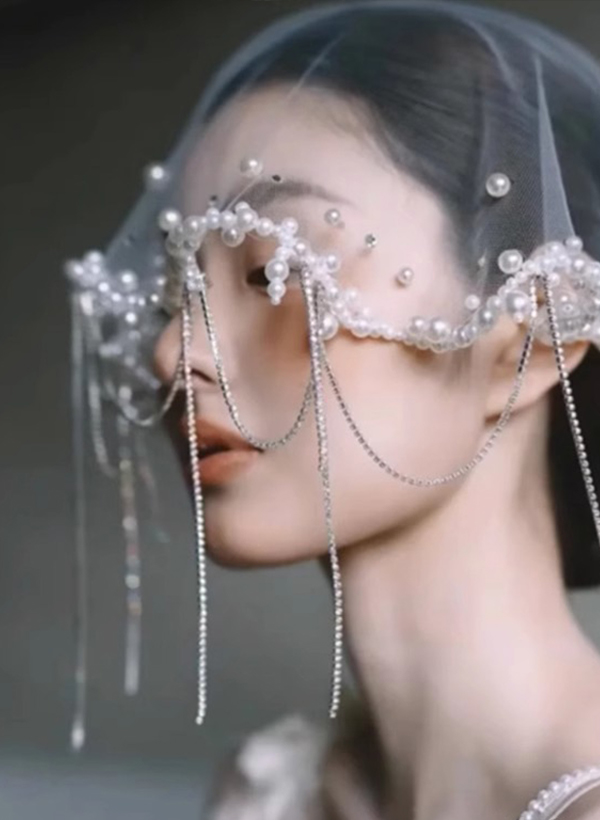 Beaded Edge Faux Pearl One-Tier Tulle Birdcage Veils