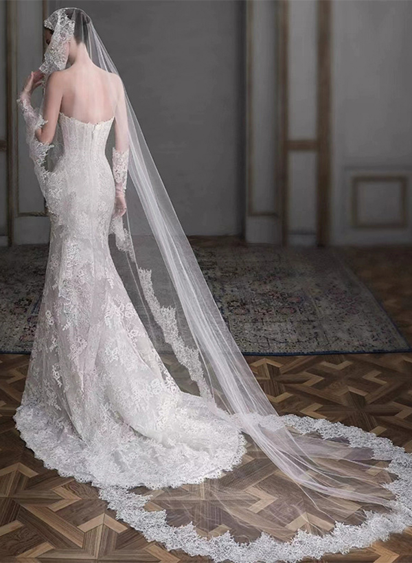 Lace Applique Edge Floral One-Tier Tulle Chapel Bridal Veils