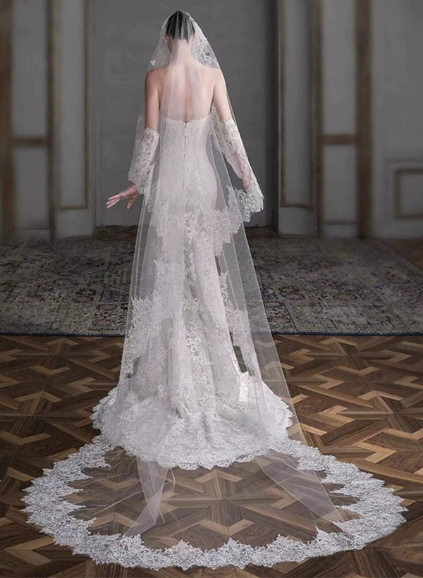 Lace Applique Edge Floral One-Tier Tulle Chapel Bridal Veils