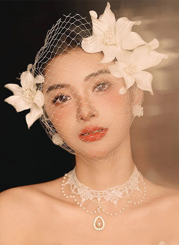 Cut Edge Floral One-Tier Tulle Birdcage Veils