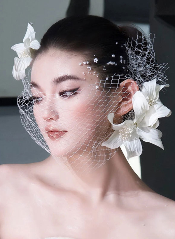 Cut Edge Floral One-Tier Tulle Birdcage Veils