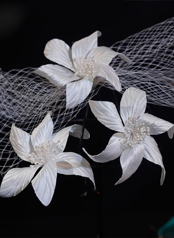 Cut Edge Floral One-Tier Tulle Birdcage Veils
