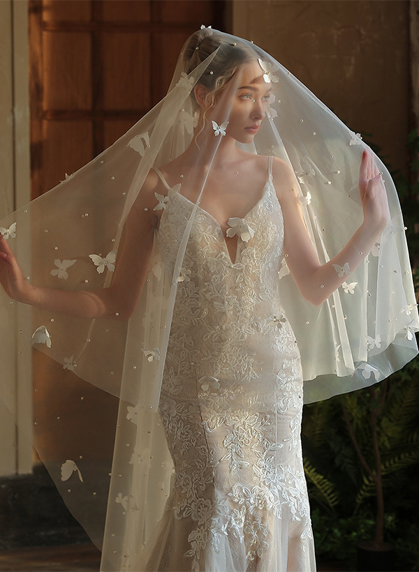 Cut Edge Pearl/Butterfly One-Tier Tulle Chapel Bridal Veils