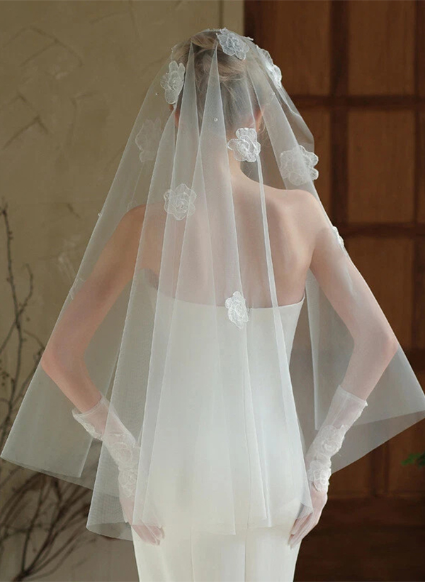 Cut Edge Floral/Pearl One-Tier Tulle Fingertip Bridal Veils