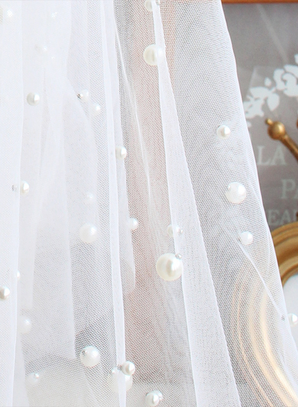 Cut Edge Pearl Two-Tier Tulle Fingertip Bridal Veils