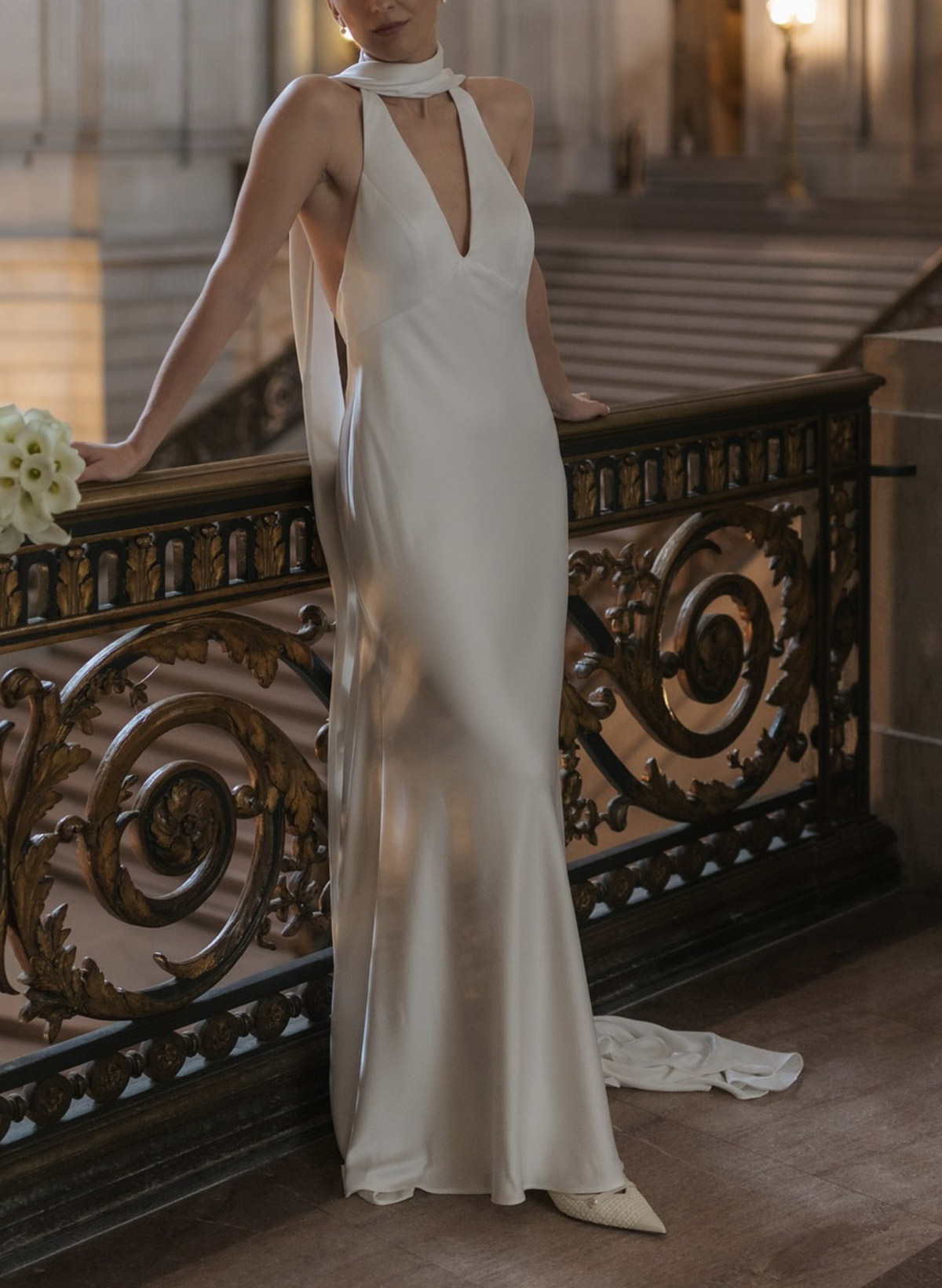 Ball-Gown Plunge Neck Sleeveless Chapel Train Crepe Satin Bride Wedding Dress