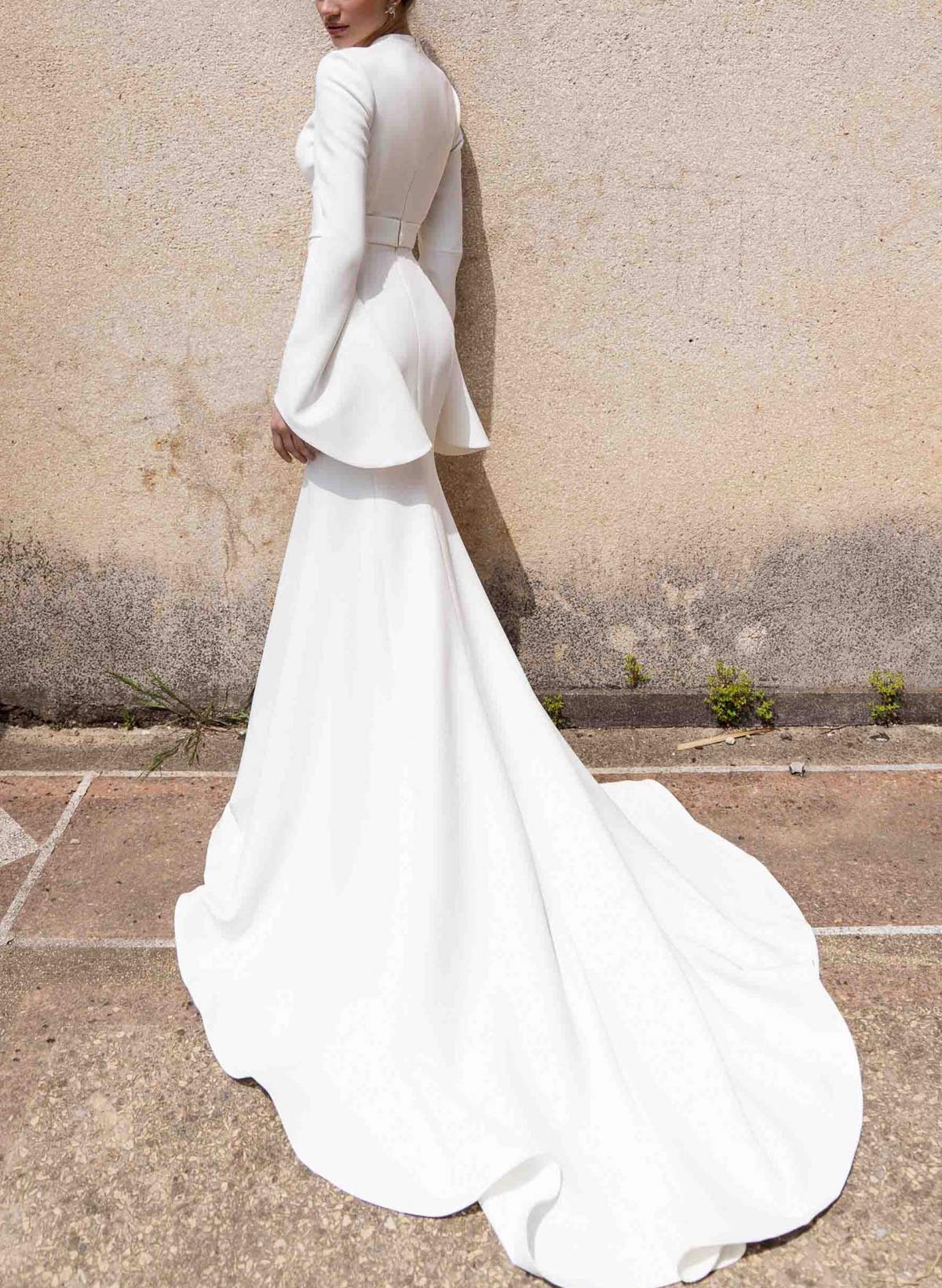 Trumpet/Mermaid Plunge Neck Long Sleeves Court Train Elastic Satin Bride Wedding Dress