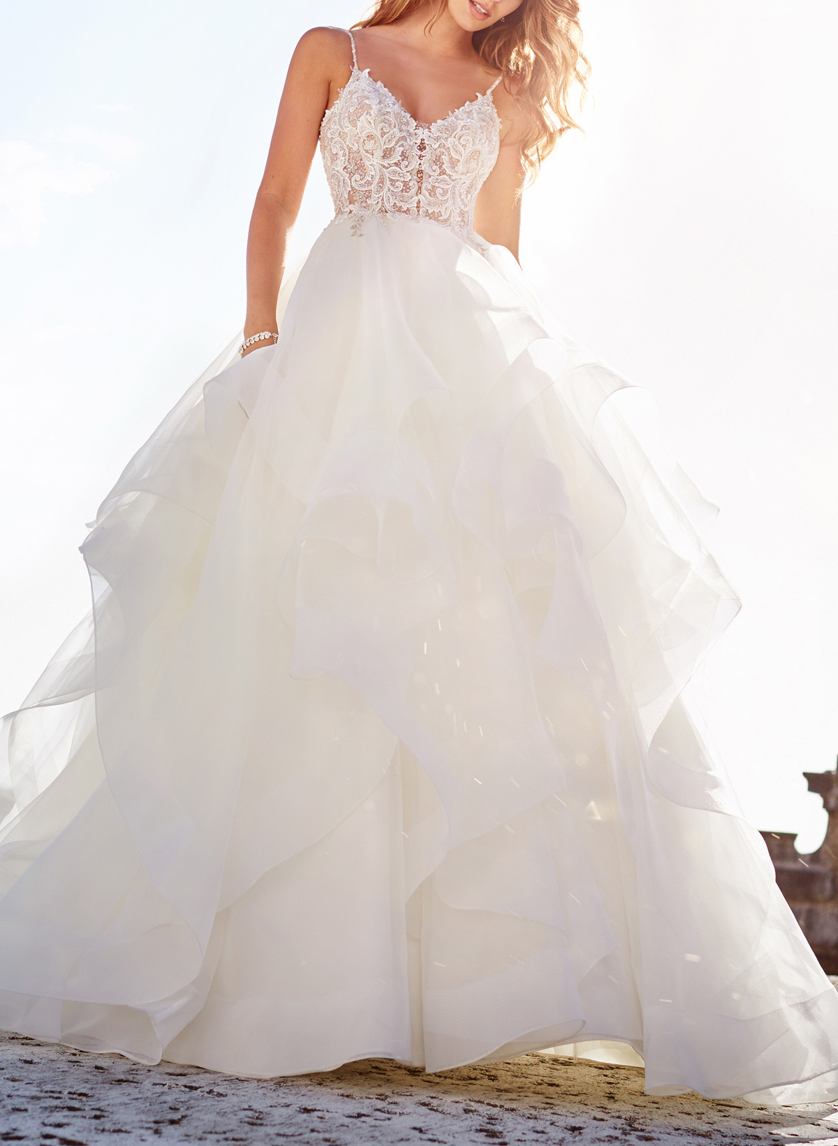 Ball-Gown V-Neck Sleeveless Chapel Train Satin/Organza With Appliques Bride Wedding Dress