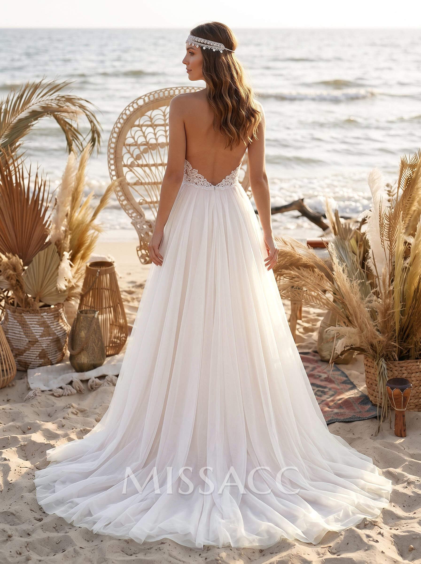 A-Line Halter Sleeveless Sweep Train LaceTulle/Charmeuse With Pockets Bride Wedding Dress