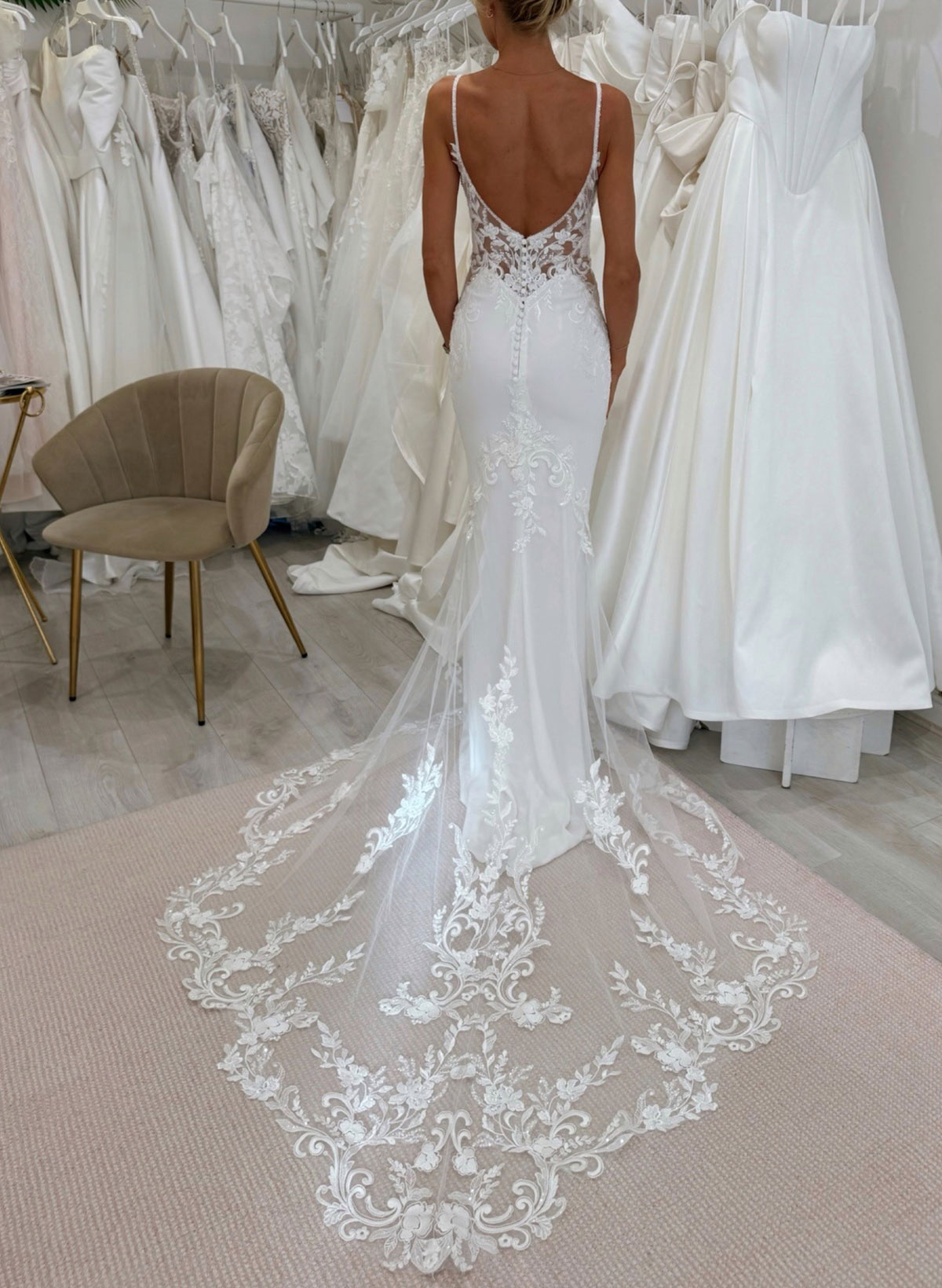 Trumpet/Mermaid Plunge Neck Sleeveless Court Train Elastic Satin Wedding Dresses With Appliques Lace