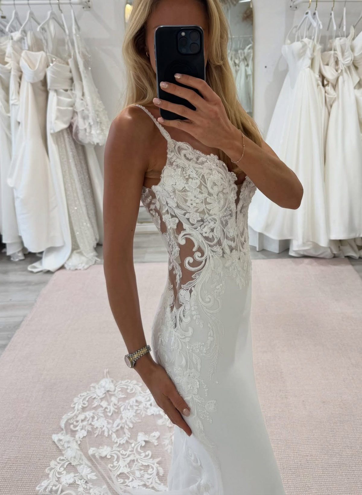 Trumpet/Mermaid Plunge Neck Sleeveless Court Train Elastic Satin Wedding Dresses With Appliques Lace