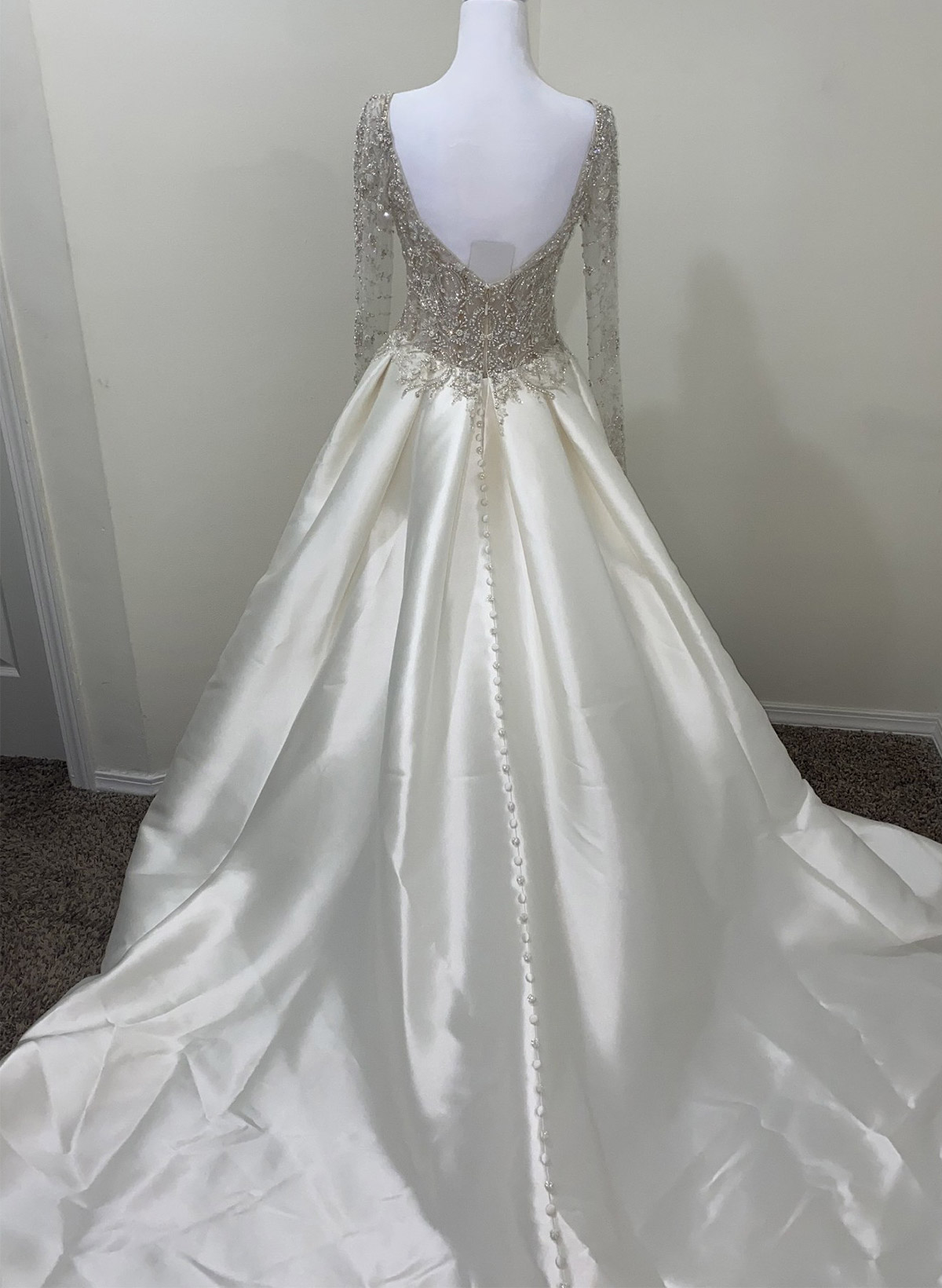 Ball-Gown Sweetheart Long Sleeves Court Train Wedding Dresses With Beading