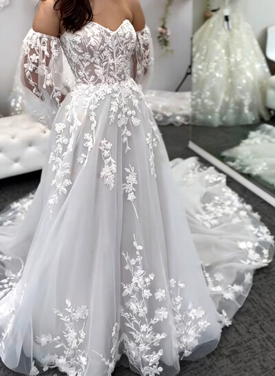 A-Line Sweetheart Long Sleeves Court Train Lace Wedding Dresses With Flower(s)
