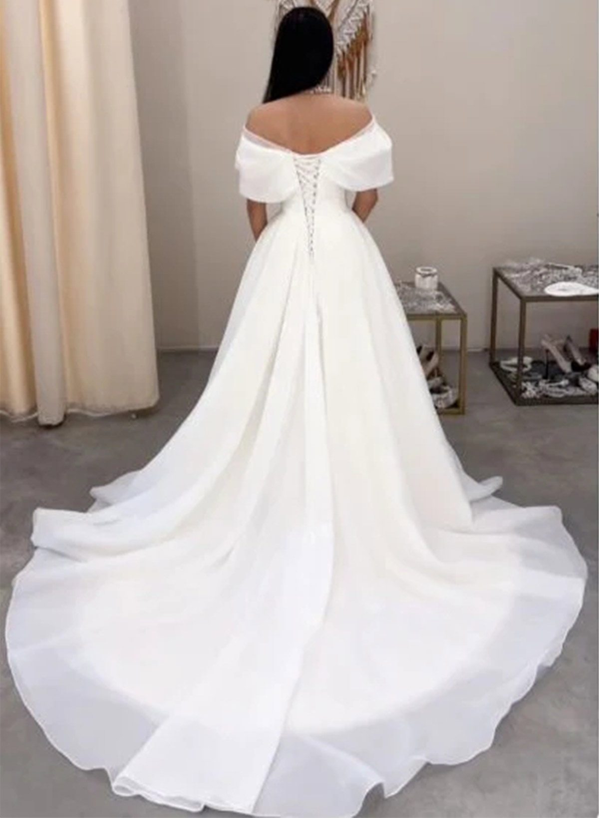 A-Line V-Neck/Off-The-Shoulder Sleeveless Sweep Train Tulle Wedding Dresses