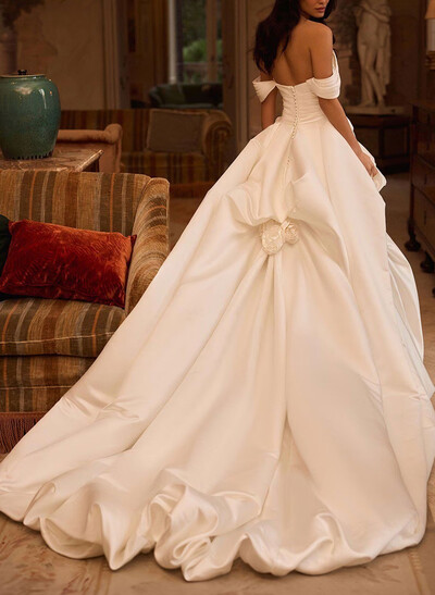 Ball-Gown Off-The-Shoulder Sleeveless Cathedral Satin(Non-Stretch) Wedding Dresses With Flower(s)