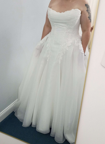 A-Line Strapless Detachable Sleeves Cathedral Wedding Dresses With Appliques Lace