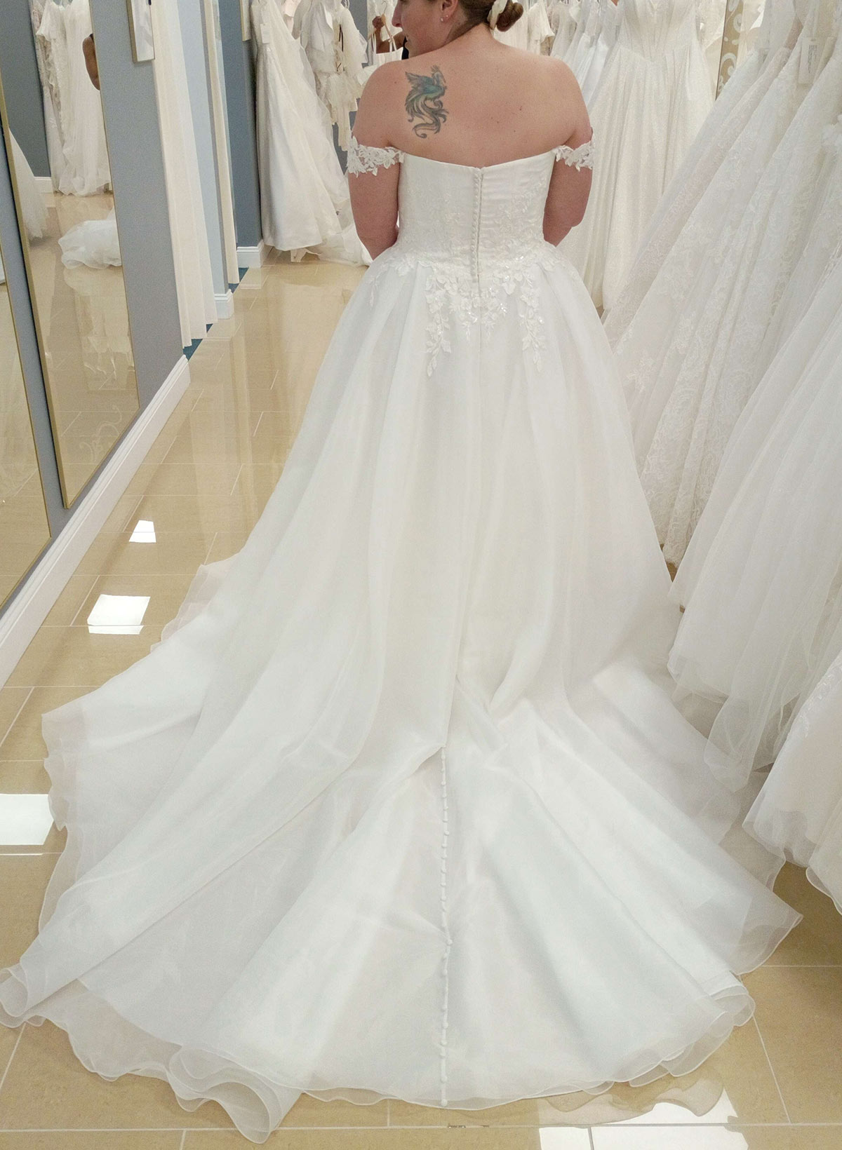 A-Line Strapless Detachable Sleeves Cathedral Wedding Dresses With Appliques Lace