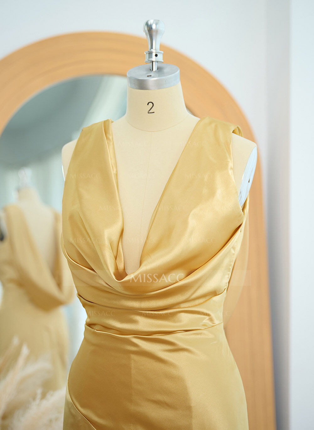 Trumpet/Mermaid Cowl Neck Sleeveless Silk Like Satin Bridesmaid Dresses With Back Hole