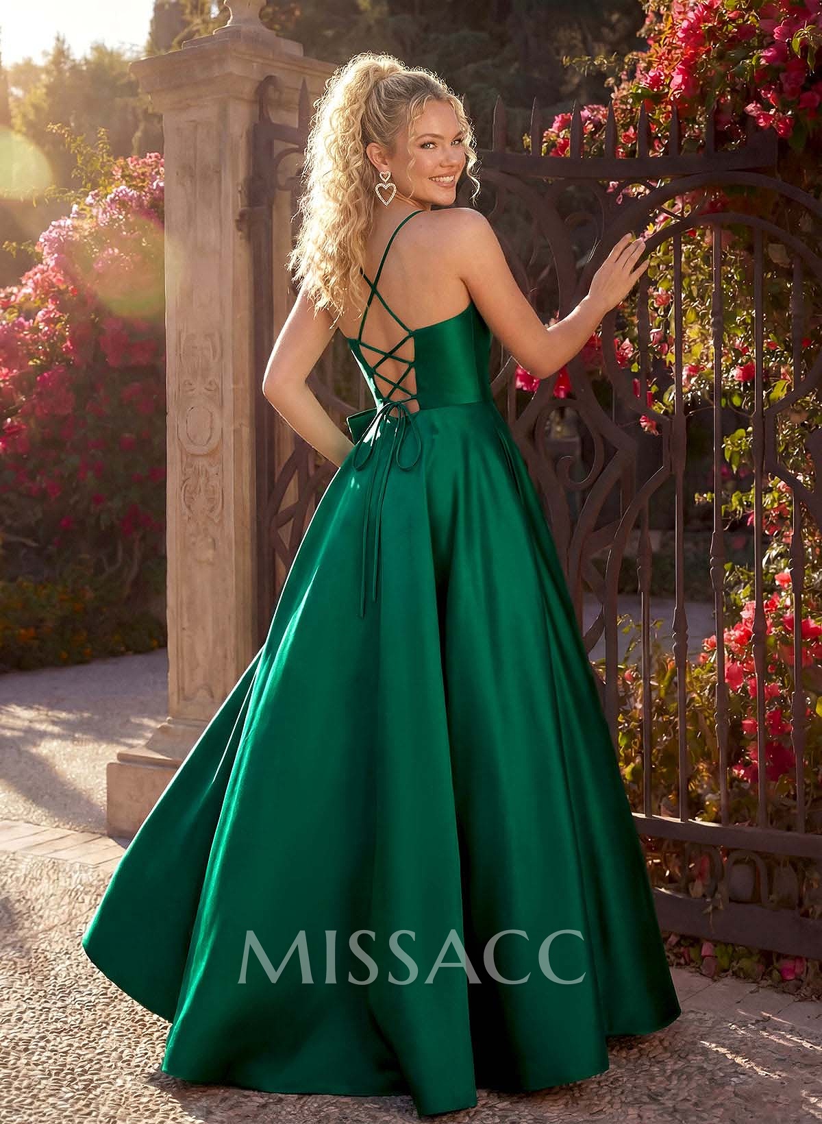 A-Line Square Neckline Sleeveless Floor-Length Satin Bridesmaid Dresses With Bow(s)
