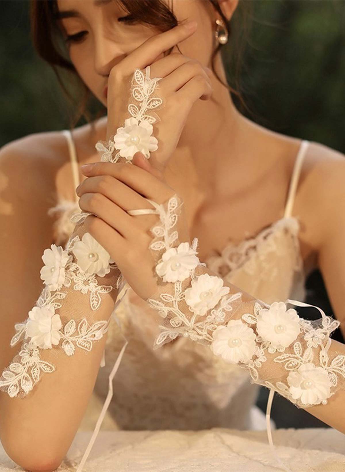 Fingerless Classic Length Tulle Bridal Gloves With Lace/Floral