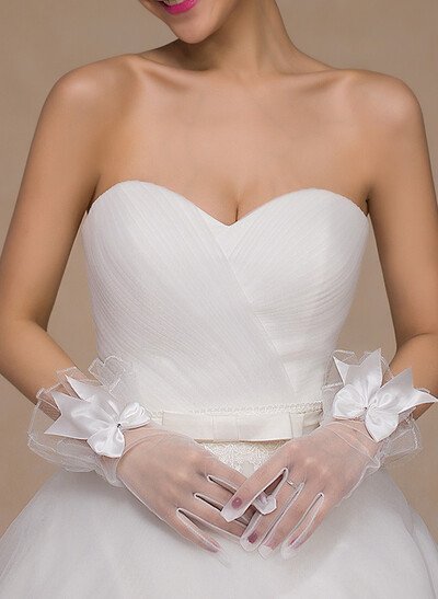 Fingertips Shortie Length Tulle Bridal Gloves With Satin Bow