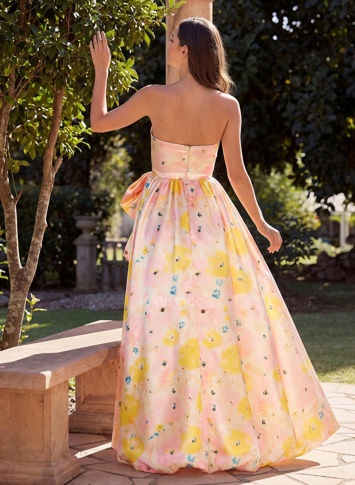 A-Line Strapless Sleeveless Floor-Length Satin Evening Dresses With Split Front/Bow(s)/Flower(s)