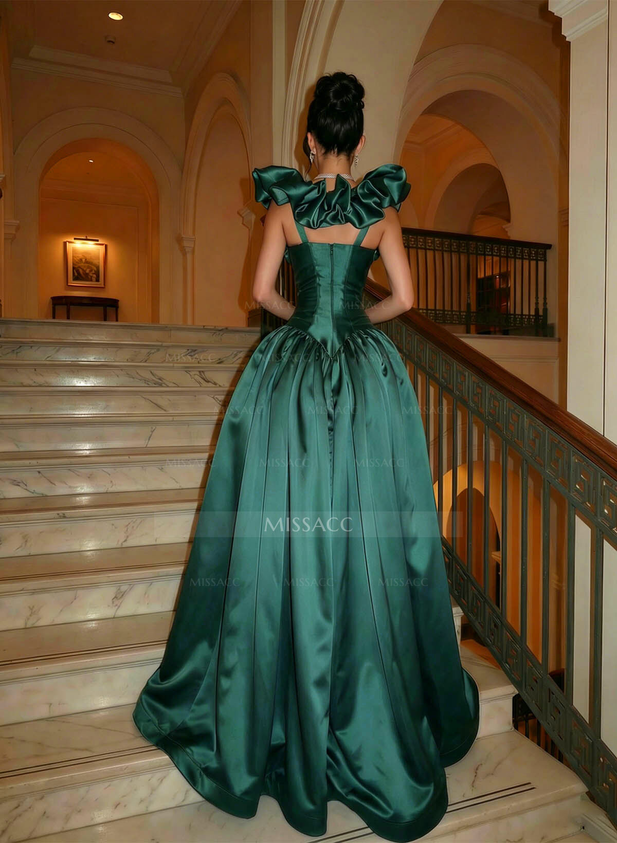 Elegant A-Line Square Neckline/Sweetheart Sleeveless Sweep Train Satin Evening Dresses