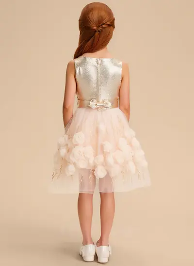 A-Line Scoop Neck Sleeveless Knee-Length Tulle Flower Girl Dresses with Bows or Flowers