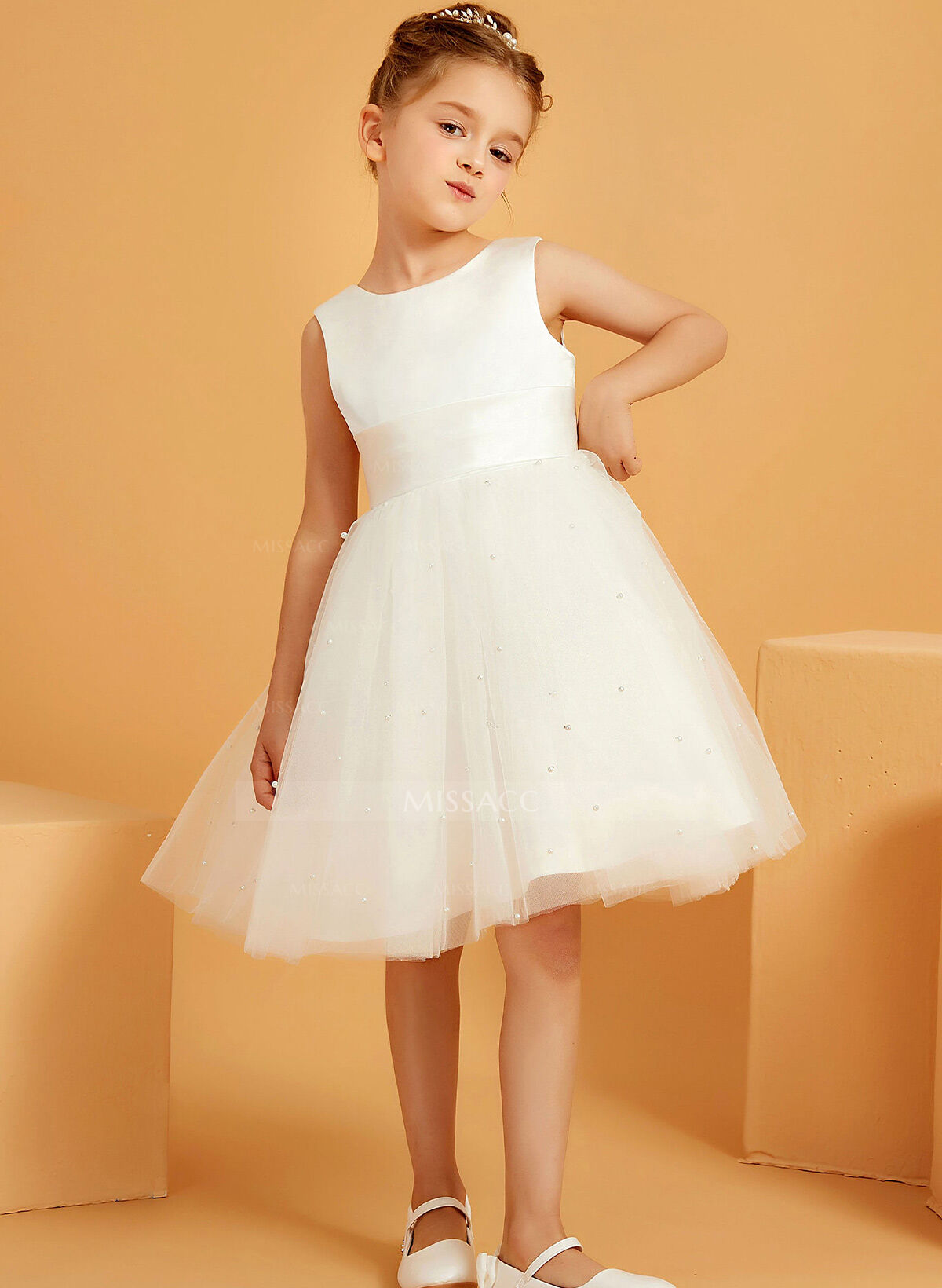 A-Line Scoop Neck Sleeveless Knee-Length Satin/Tulle Flower Girl Dresses With Bow/Beading