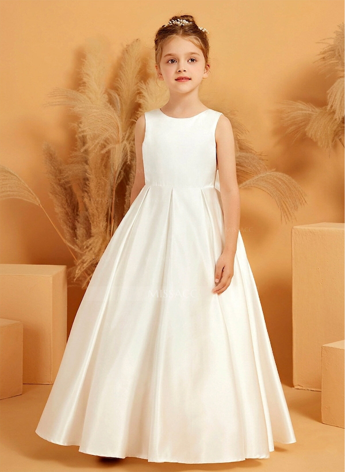 A-Line Scoop Neck Sleeveless Floor-Length Satin Flower Girl Dresses With Bow/Pleated/Appliques Lace