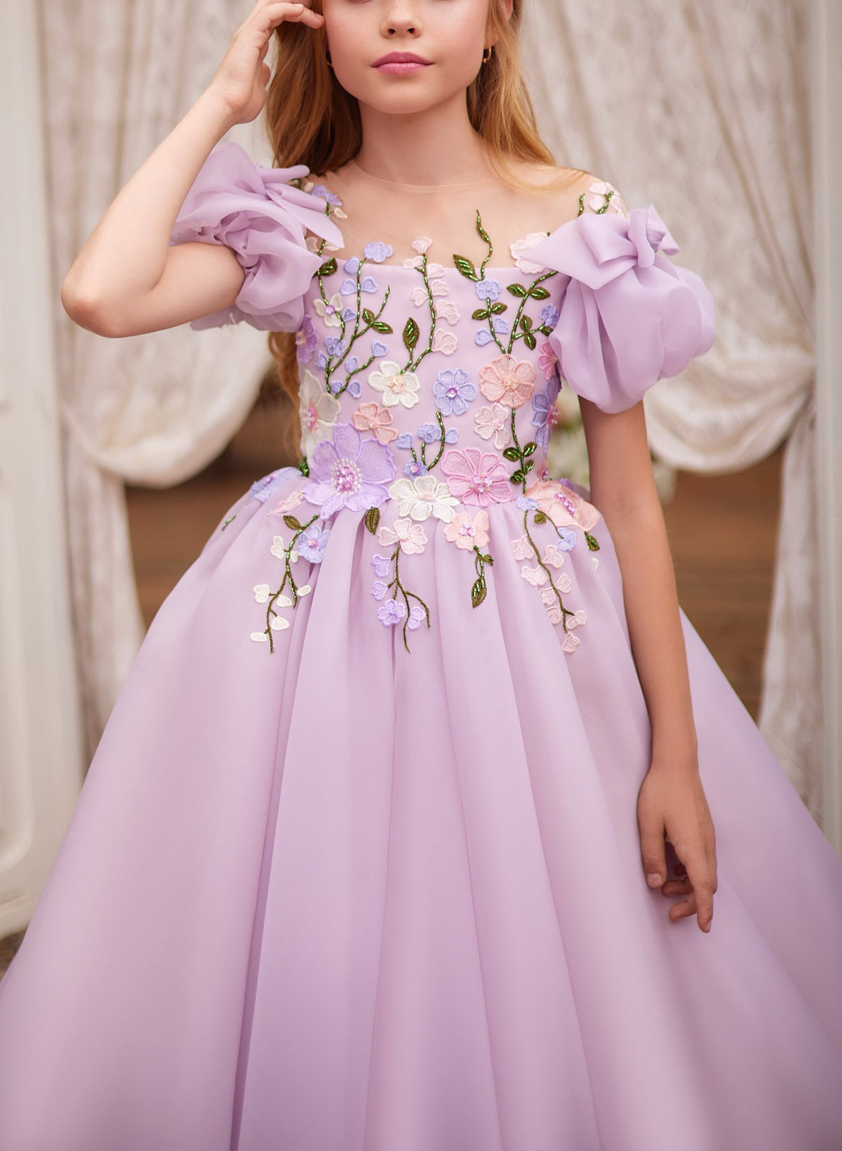 Ball-Gown Scoop Neck Short Sleeves Court Train Lace/Satin Flower Girl Dresses With Bow(s)/Lace/Flower(s)