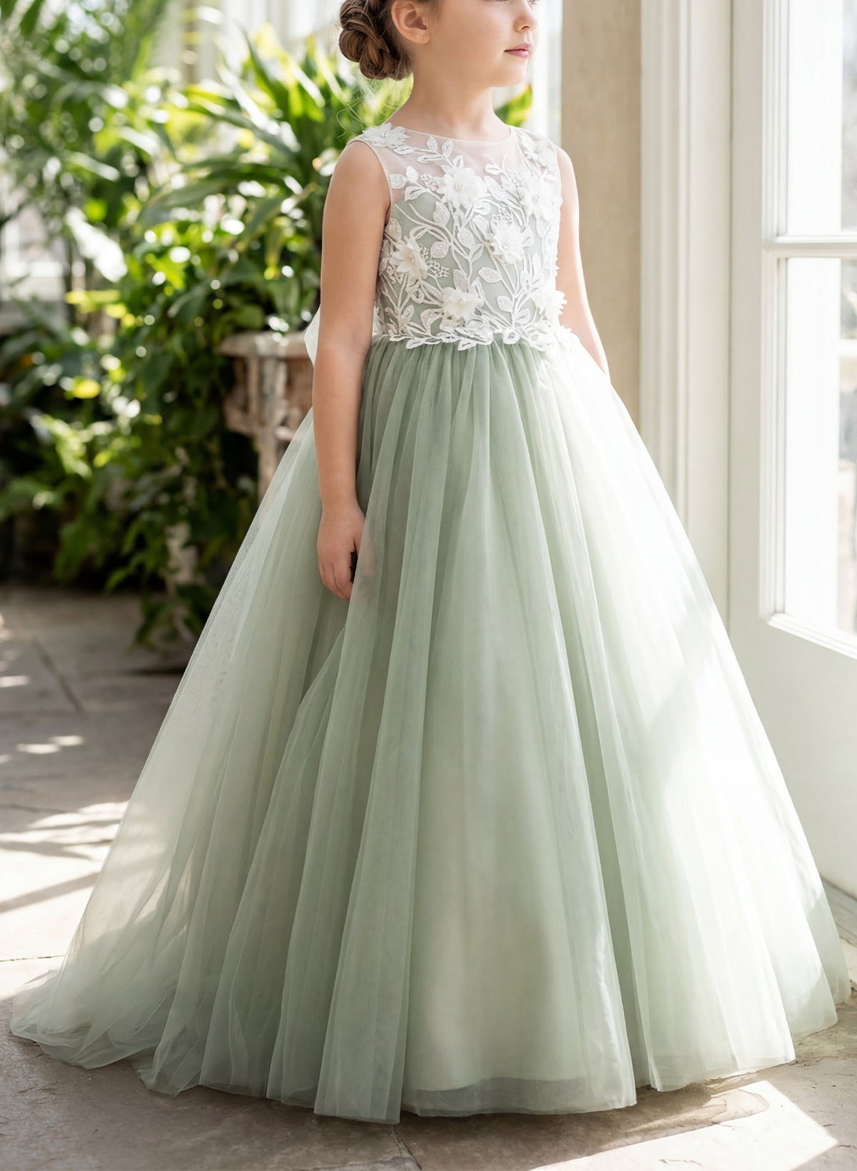 A-Line Scoop Neck Sleeveless Floor-Length Satin/Tulle Flower Girl Dresses With Bow(s)/Lace/Flower(s)