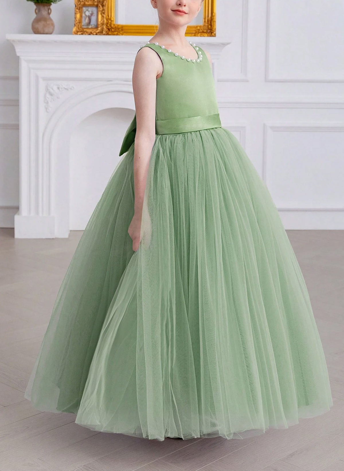 A-Line Scoop Neck Sleeveless Floor-Length Satin/Tulle Flower Girl Dresses With Bow(s)/Beading