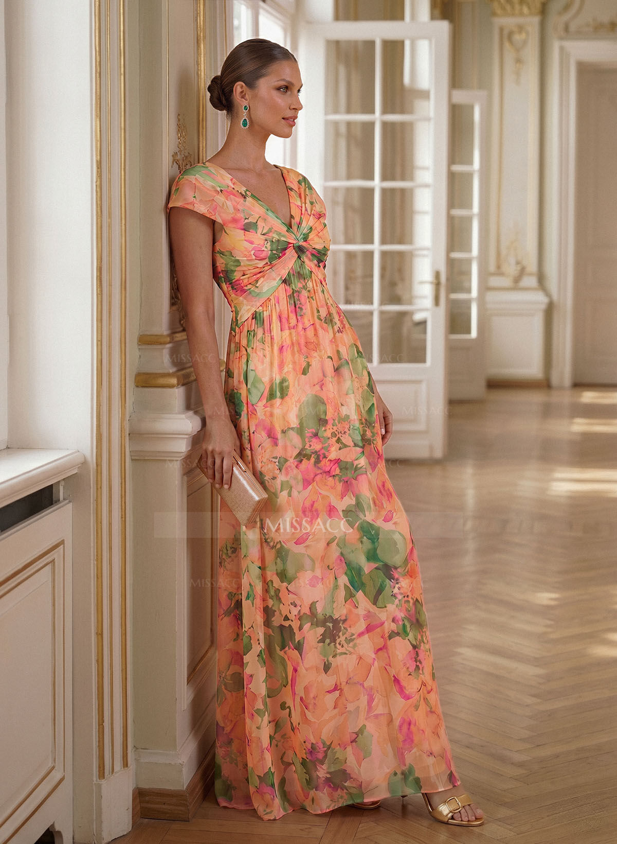 A-Line V-Neck Sleeveless Floor-Length Chiffon Mother Of The Bride Dresses With Pleated/Flower(s)