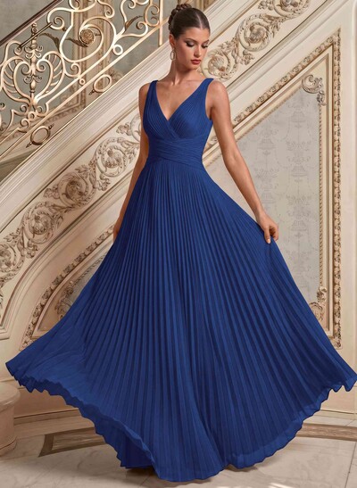 A-Line V-Neck Sleeveless Floor-Length Chiffon Mother Of The Bride Dresses With Pleated