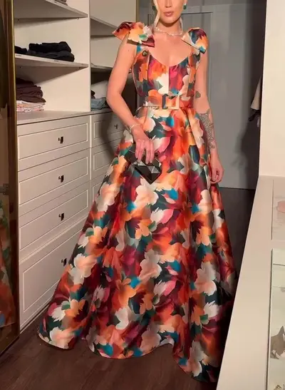 Vintage Inspired A-Line V-Neck Sleeveless Floor-Length Twill Satin Prom Dresses With Floral-Print