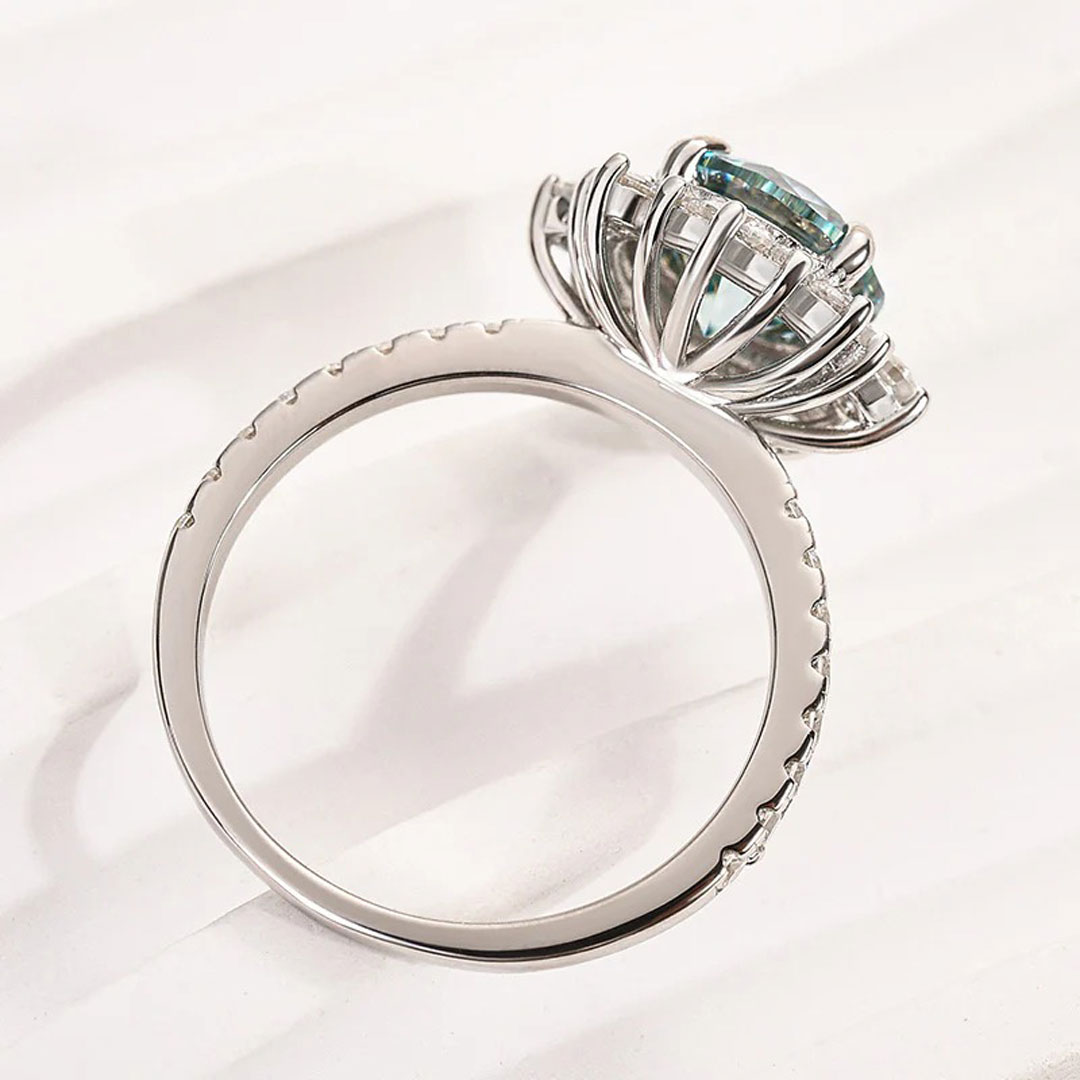 4CT 8*8mm Round Cut Moissanite Engagement Rings In Sterling Silver