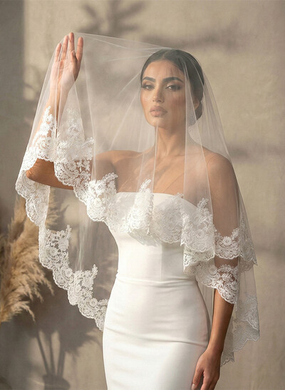 Lace Applique Edge Lace Two-Tier Tulle/Lace Fingertip Bridal Veils