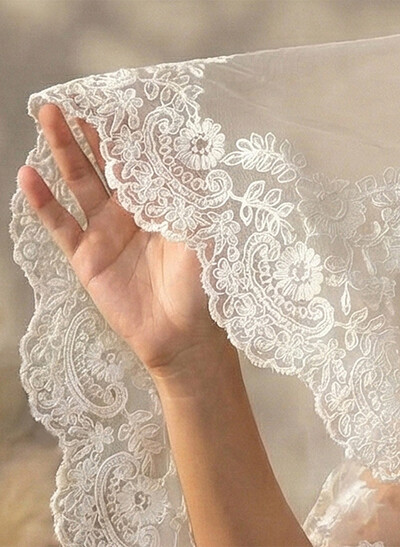 Lace Applique Edge Lace Two-Tier Tulle/Lace Fingertip Bridal Veils