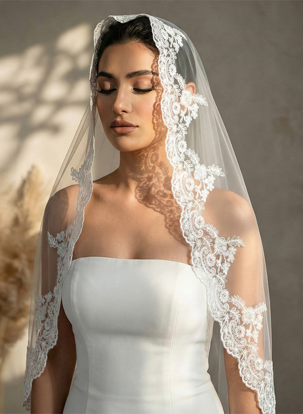 Lace Applique Edge Lace Two-Tier Tulle/Lace Fingertip Bridal Veils