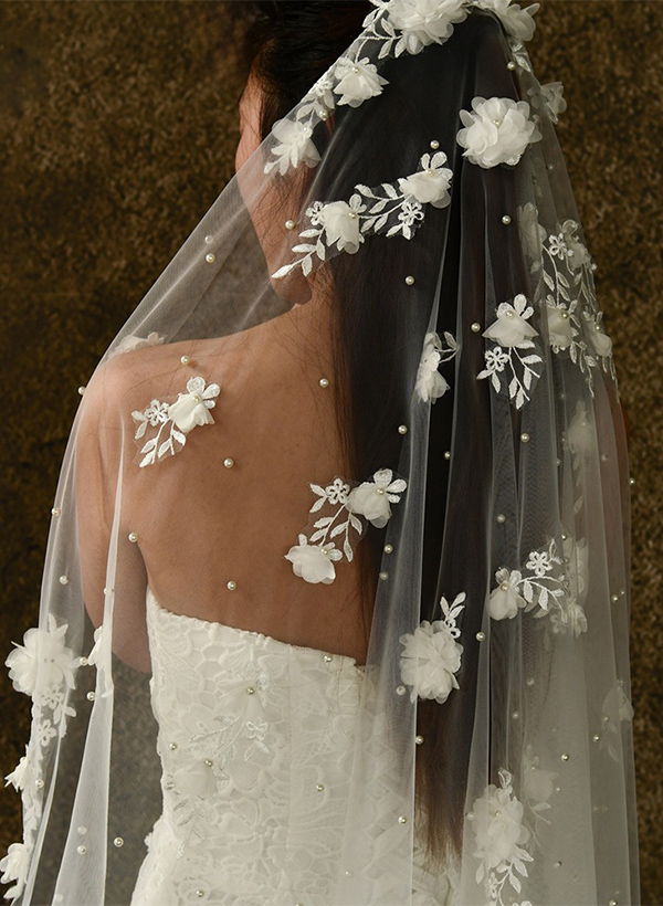 Cut Edge Floral/Pearl One-Tier Tulle/Lace Fingertip Bridal Veils