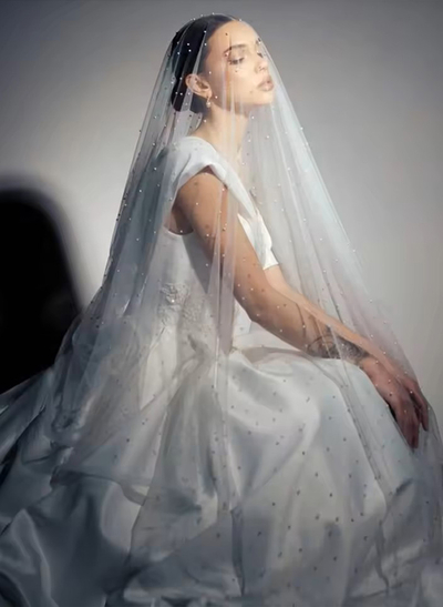 Cut Edge Beading One-Tier Tulle Elbow Bridal Veils