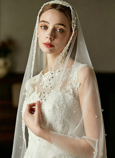 Beaded Edge Pearl One-Tier Tulle Waltz Bridal Veils