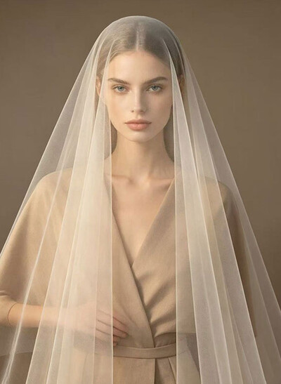 Cut Edge Simple One-Tier Tulle Cathedral Bridal Veils