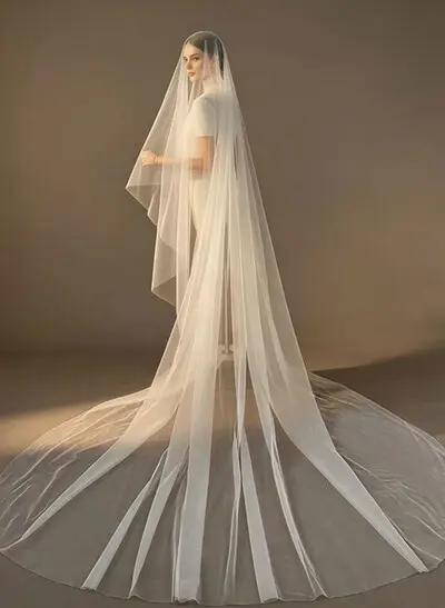 Simple Cut Edge Single-Tier Tulle Cathedral Wedding Veil