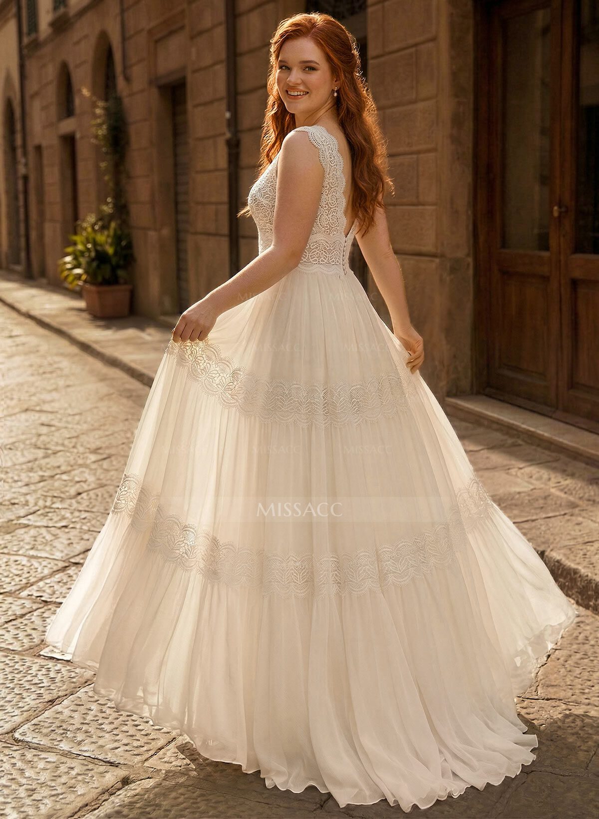 Elegant A-Line V-Neck Sleeveless Floor-Length Chiffon/Lace Wedding Dresses With Lace